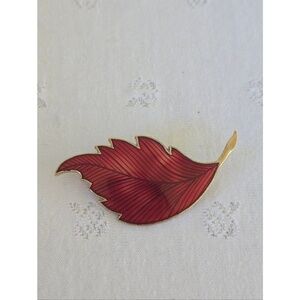 Gold-Trim Red Leaf Enamel Brooch Vintage